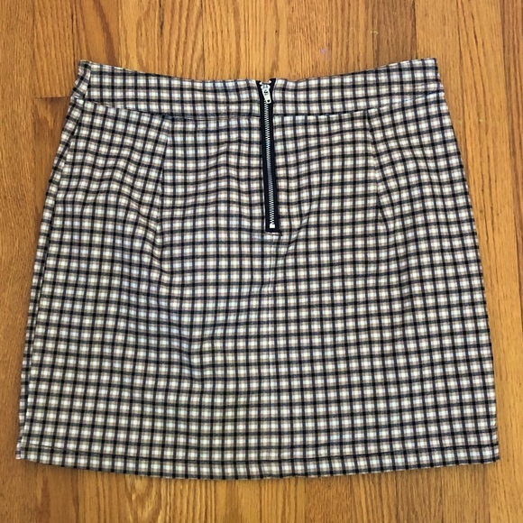 Plaid Y2K Beige Mini Skirt - Picture 3 of 5